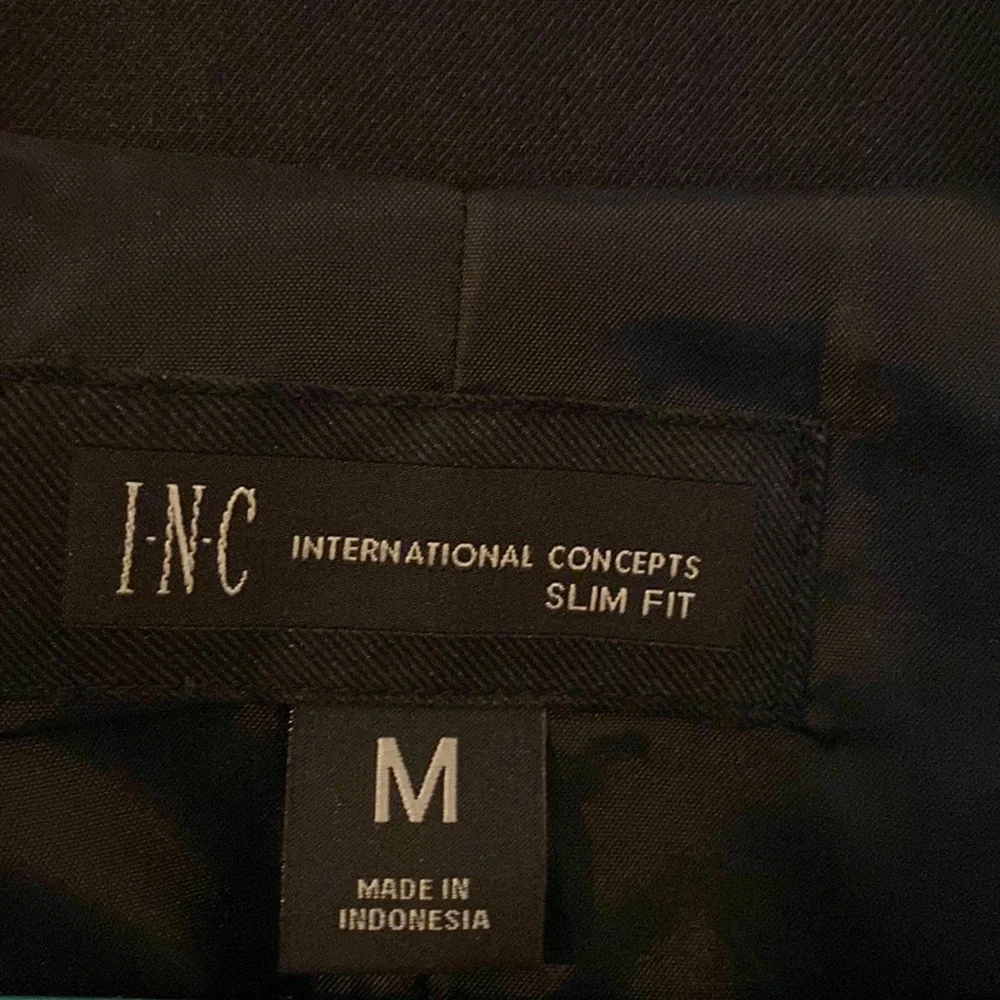 Black slim fit men’s vest - Picture 2 of 3